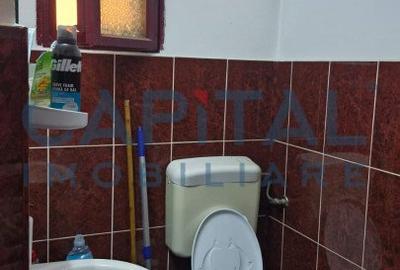 Casa Rogerius singur in curte, amenajata in doua apartamente comision 0% - 10