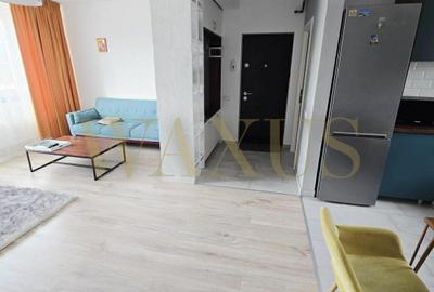 Apartament cu 3 camere semidecomandat, mobilat în Florești