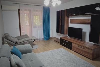 Apartament cu 3 camere decomandat, mobilat în Central