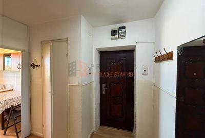 Apartament 2 camere cf 1 semidecomandat zona Crang - 9
