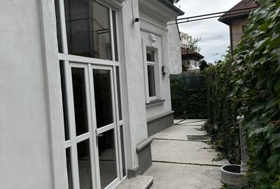 Casa singur curte de inchiriat, renovata, aer conditionat, centrala cu pivnita 2 - 1