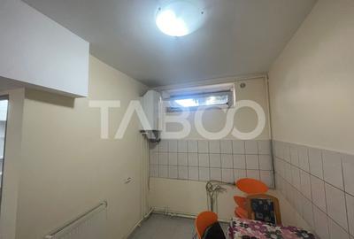 Garsoniera decomandata  renovata 32 mp utili in Sibiu - 10
