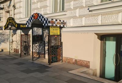 Afacere cu dotare Fast Food pe Revolutiei linga Primarie - 4