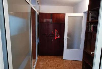 2 camere Titan Piata Minis bloc din 1984 vedere pe spate - 5