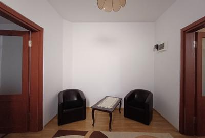 Libertatii-Rond Cosbuc 2 camere in Casa (curte) linistit centrala liber 430 € - 5