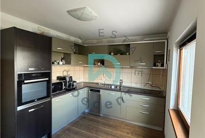 Casă individuală cu 4 camere în Stupini