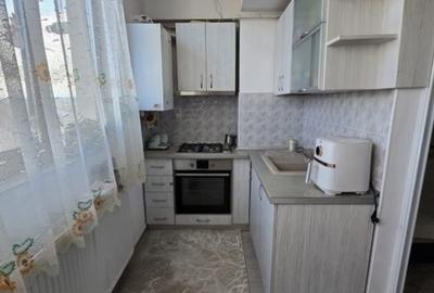Etaj 2 Apartament 2 Camere Mobilat Bloc 2020 cu Loc Parcare Inclus zona Cug - 4