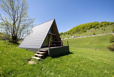 Fundata | Teren de vanzare | 7,656 mp + Cabane tip A Frame - 7