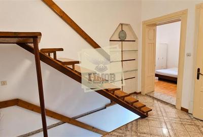 Apartament cu 2 camere decomandat, mobilat în Central