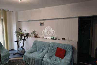 Apartament cu 3 camere semidecomandat, mobilat în 13 Septembrie