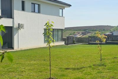 Casă complet mobilată și utilată, independentă energetic Dezmir - 4