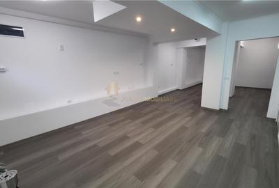 SPATIU COMERCIAL 91 MP LA CHEIE ZONA STRAZII GALAXIEI - 16