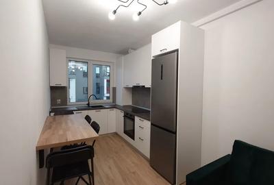 Apartament cu 2 camere semidecomandat, mobilat în Florești