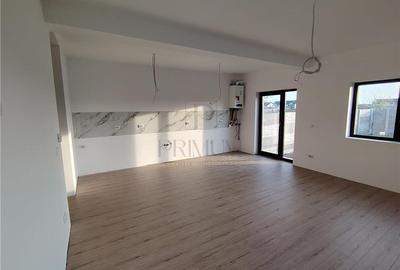 Duplex spatios la asfalt - toate utilitatile - personalizare interioara - 8