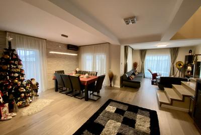 Vila pretabila pentru doua familii - 5