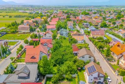 Vila rezidential/  gradina de vis/sera/ panouri/ Sanpetru! - 31
