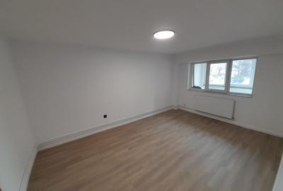 Spațiu comercial 70 mp, Zona ANDREI MURESANU - 7