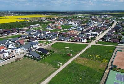 Teren intravilan de vanzare in Livada 1.039mp langa terenul de Tenis - 3