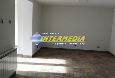 Spatiu comercial 40 mp finisat de inchiriat in Cetate - 16