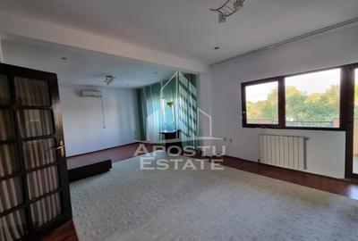 Duplex spatios, regim P+1, cu garaj Ronat - 7