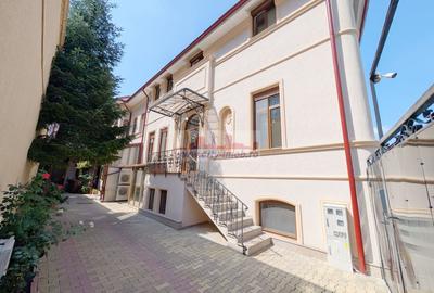 Inchiriere casa 5 camere,  Piața Victoriei,  Renovata 2025 - 1