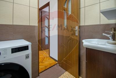 3 camere - 2 bai - 450€ - 0% Comision - Decomandat - 8