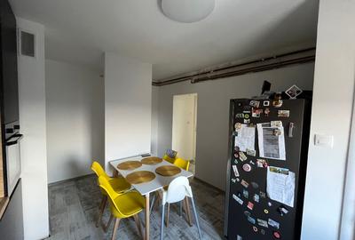 Apartament cu 3 camere, 2 băi, 66 mp + 4 mp balcon, decomandat, etaj 2/4 - 5