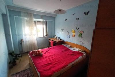 3 camere confort 1 Decomandat SPATIOS etaj 2 Piata Vidin - 3