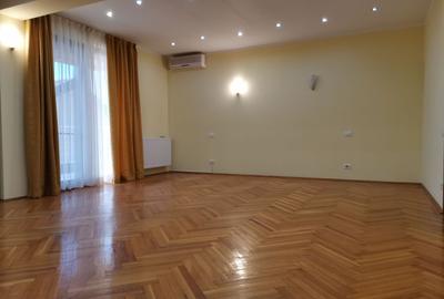 Vila str Garlei cu garaj dublu - 11