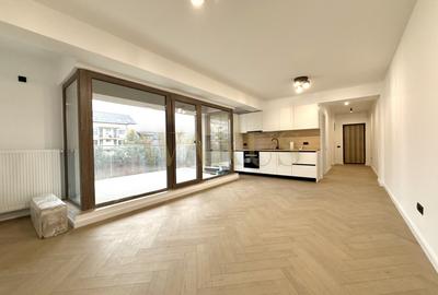 Apartament cu 3 camere semidecomandat în Borhanci