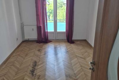 Vanzare ap. 2 camere Floreasca, etaj 2/3, balcon si boxa, direct proprietar - 12