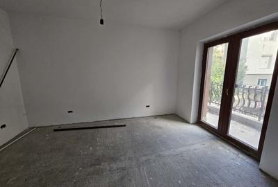 Vilă de Tip Duplex: Oază de Eleganță și Refinament în Centrul Istoric al Brașovu - 15