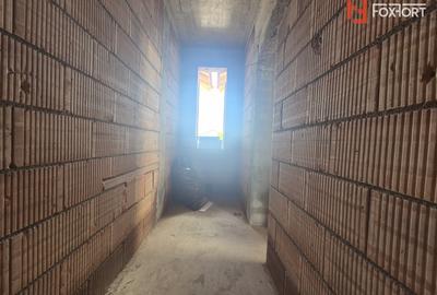 Duplex cu 4 camere de vanzare in localitatea Dumbravita - 20