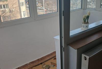 Vânzare apartament stradal,3 camere – Sector 6, Str. Vlădeasa, Etaj 3, bloc 1983 - 3