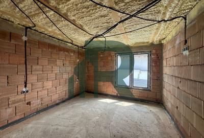 Casa individuala cu 4 camere 2 bai si terasa in Sura Mica - 10