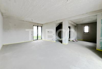 Duplex cu 4 camere în Florești