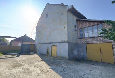 Casa 4 camere, Teren 3.862 mp Str. Traian Nr.99 - Carei - Comision 0% cumparator - 2