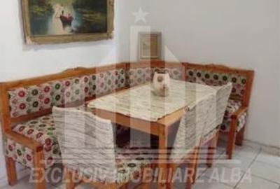 Apartament cu 2 camere decomandat, mobilat în Cetate