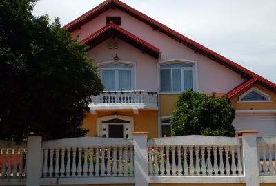 Casă individuală cu 7 camere în Brazi - 2