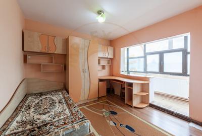 APARTAMENT DECOMANDAT - TRIVALE - ETAJ INTERMEDIAR - 2