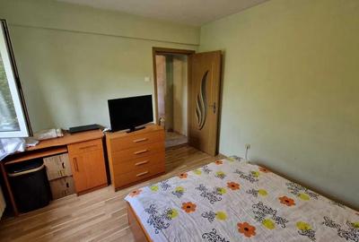 Apartament cu 2 camere  decomandat, etaj 1, mobilat utilat,  zona City Park Mall