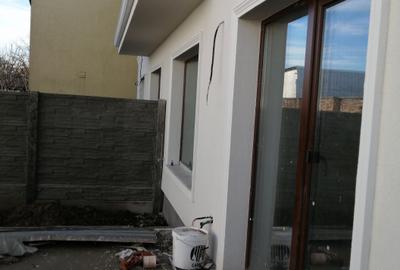 De vanzare jumatate de casa  duplex P+E situat in Timisoara, Dambovita - 8