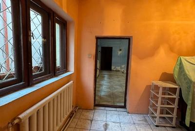 CASA S+P+1E DE INCHIRIAT - LOCATIE PREMIUM PENTRU BUSINESS - CENTRU - ZONA 0 - - 10