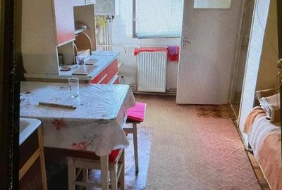 Ap. 3 camere, Micro IV - 4