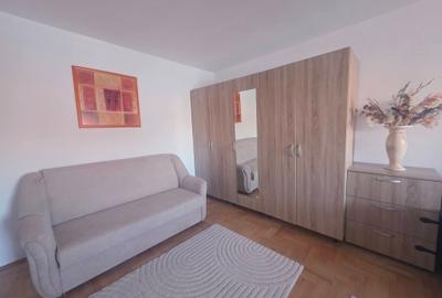Inchiriez 2 camere decomandat str Toamnei cu parcare proprie - 6