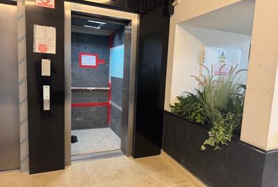 Vând apartament cu trei camere vedere superbă la mare - 18