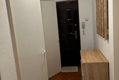 De închiriat ap 2 cam . - 11