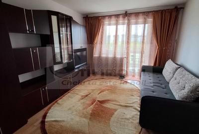 Apartament renovat si mobilat cu 1 camera + balcon - Gara - 370€ - 1