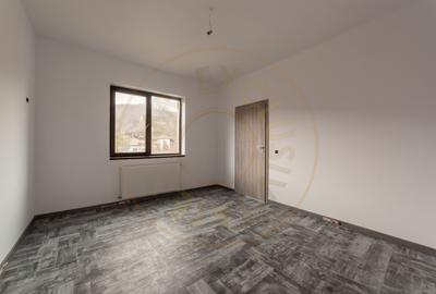 Casă spațioasă P+1+M – Izvorani, Ștefănești | Ideală pentru 2 familii! - 4