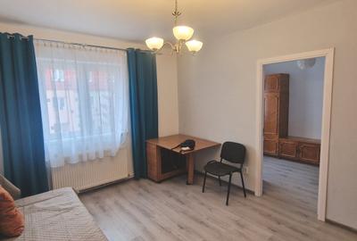 Apartament cu 2 camere nedecomandat, mobilat în Cedonia